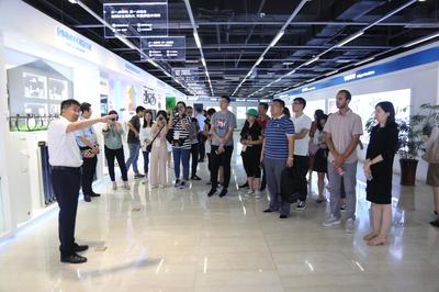 清潔能源點亮鄉(xiāng)村未來 中外媒體聚焦力諾瑞特智能化系統(tǒng)助力鄉(xiāng)村振興